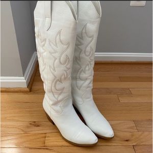 billini Urson white boots